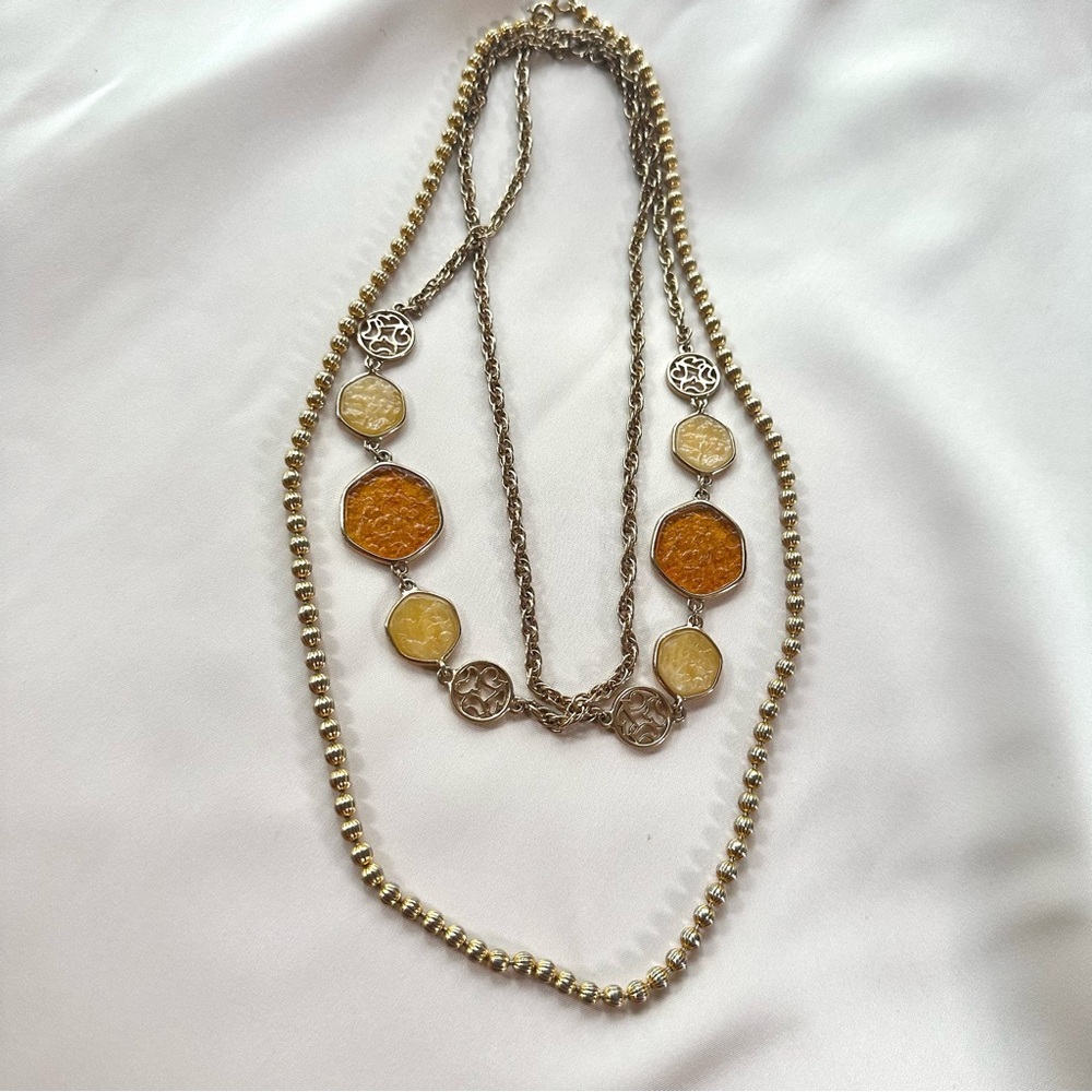 1975 Sarah Coventry "Taste Of Honey" + Vintage gold Necklace